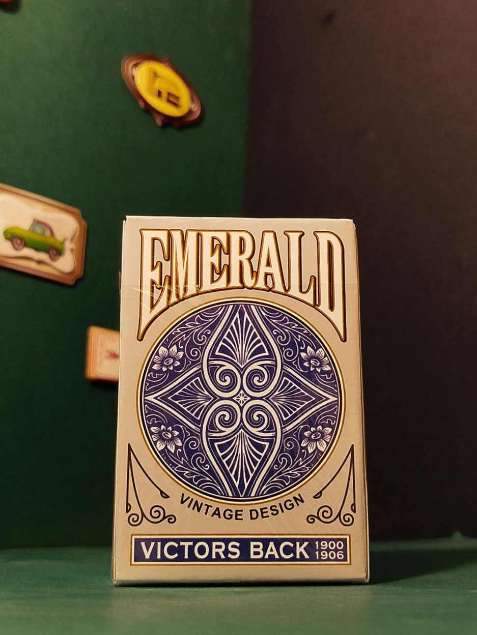 کارت بازی ویکتورز بک